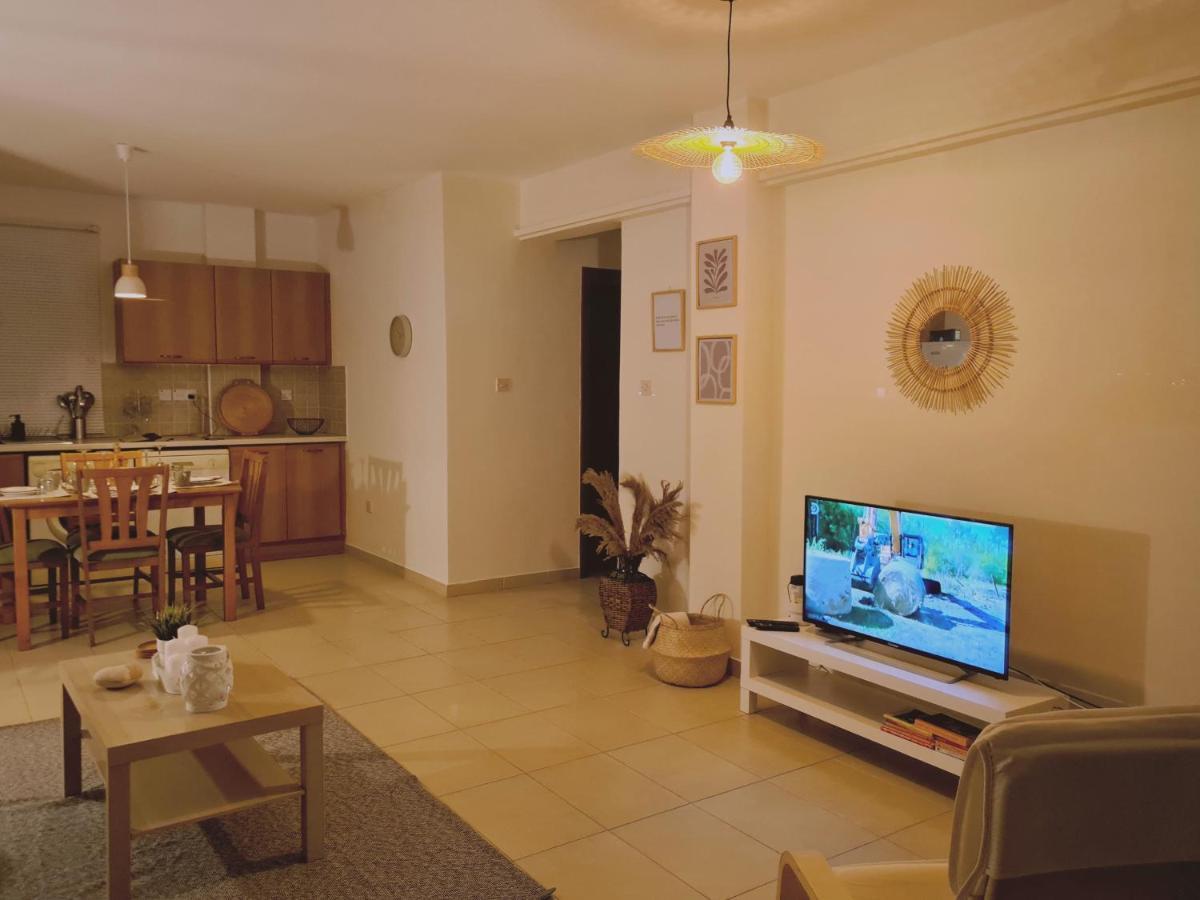 Stay Sunny Palms Apartment Oroklini Eksteriør bilde