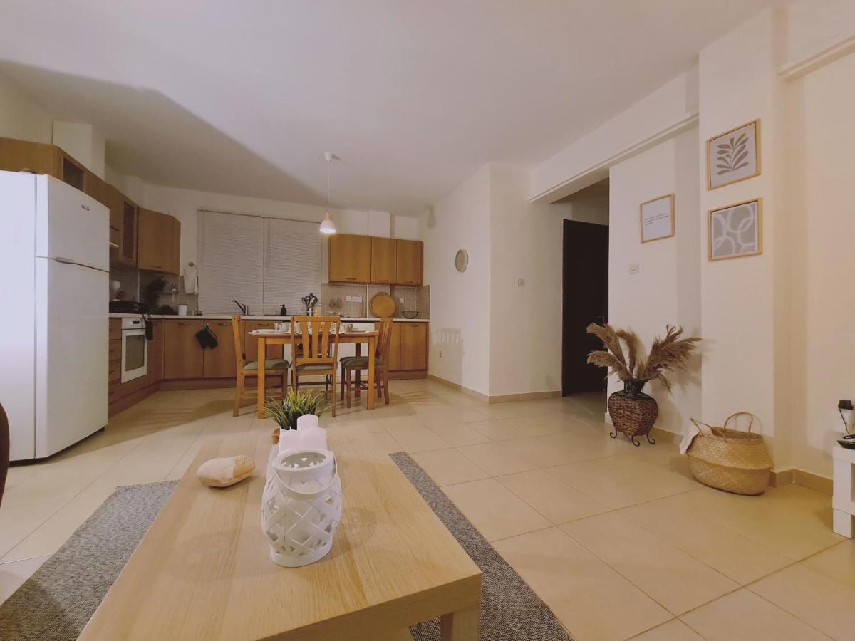 Stay Sunny Palms Apartment Oroklini Eksteriør bilde